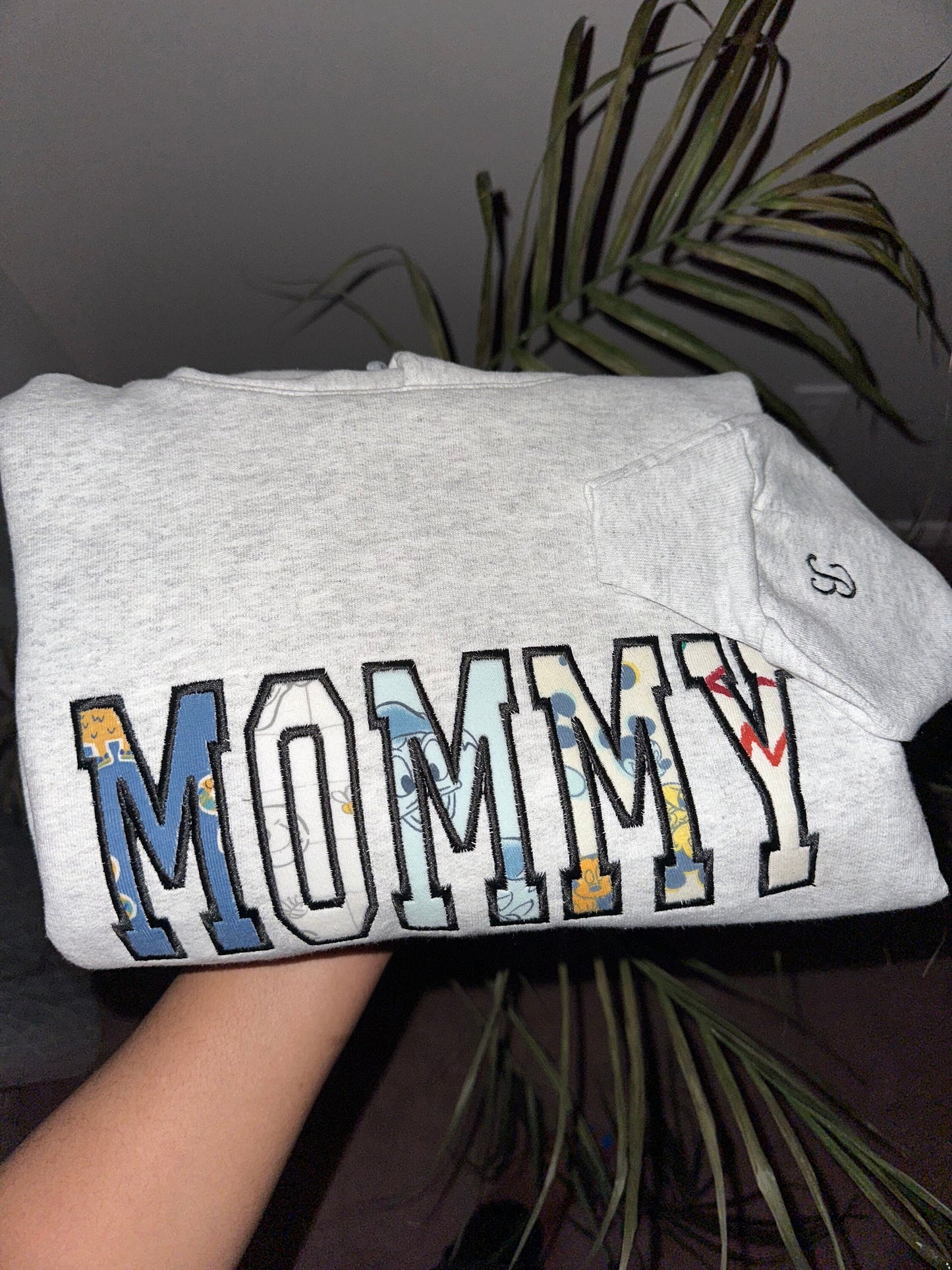 Mommy Embroidered Baby Outfit Keepsake Applique Sweatshirt | Simple Mama Pullover, Gift for Mom, Personalized mommy Shirt