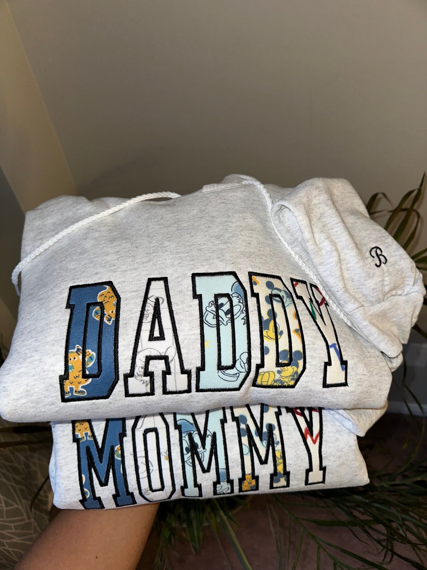 Mommy Embroidered Baby Outfit Keepsake Applique Sweatshirt | Simple Mama Pullover, Gift for Mom, Personalized mommy Shirt