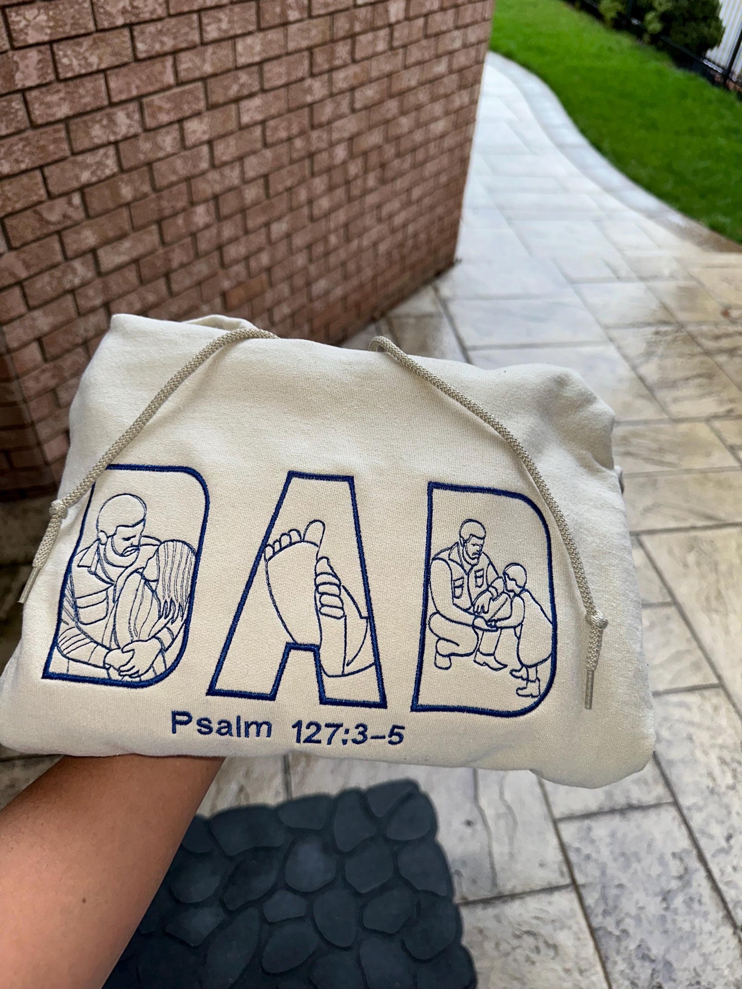 EMBROIDERED| Father Day Sweatshirt, Dad Hoodie - Personalized Gifts for Dad from Daughter or Son with Outline Portrait Photo Initial Sleeve