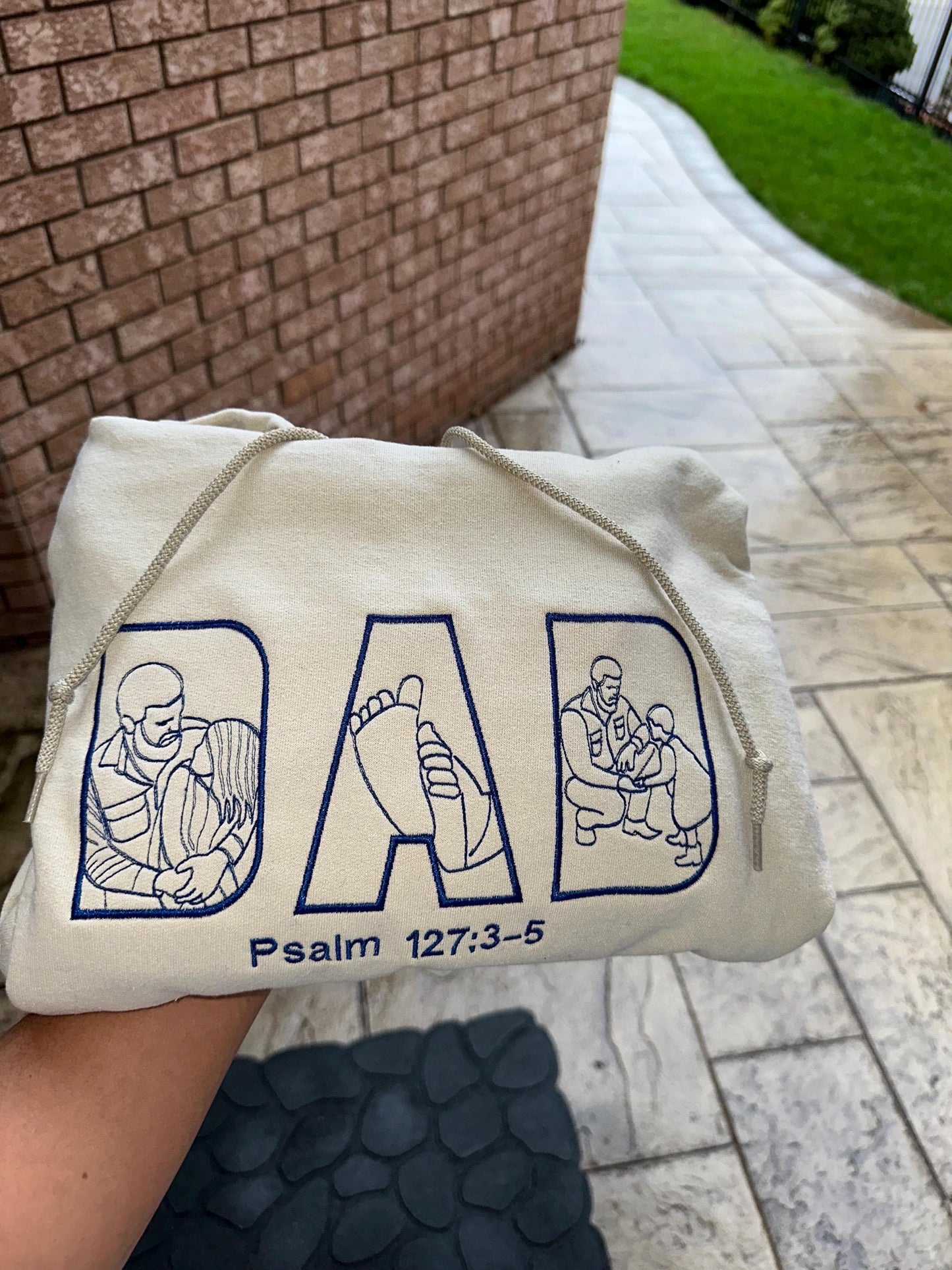 EMBROIDERED| Father Day Sweatshirt, Dad Hoodie - Personalized Gifts for Dad from Daughter or Son with Outline Portrait Photo Initial Sleeve