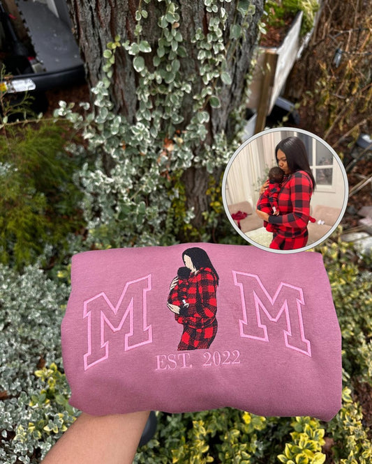 Mom Sweatshirt with Photo, Custom Embroidered Hoodie Mama and Kids Portrait, Mother’s Day, Custom Embroidery Shirt For Mom Mama Mommy